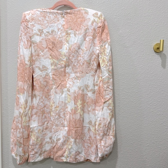 Rumer NWT Floral Isola Mini Wrap Balloon Puff Sleeve Dress Sz S Revolve $289 - Picture 6 of 9
